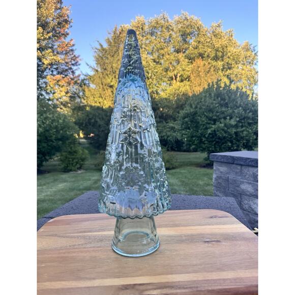 San Miguel Recycled Authentic Green Glass Decorative Christmas Tree 16-3/4” - Picture 2 of 10